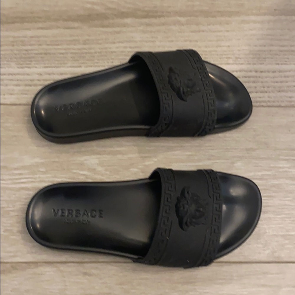 Men’s versace sandals size 9
